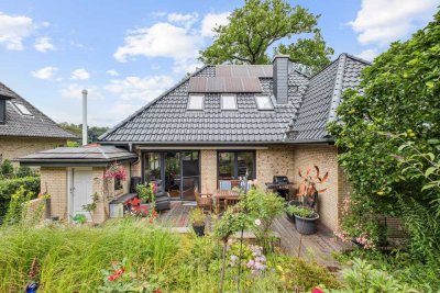 Viel Licht, viel Raum, viel Qualität –                 saniertes Haus in Elbnähe