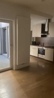 +++ Bestlage Innenstadt - 1,5 Zimmer mit privater Terrasse - Einbauküche - ohne Makler +++