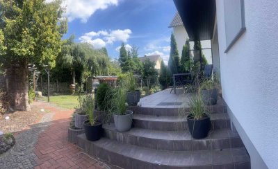 Stadtheide: 2-Zimmer Wohnung mit überdachter Terrasse und Garten zur alleinigen Nutzung