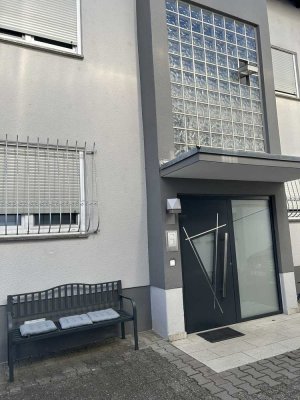 Erstbezug nach Sanierung: Schöne 3-Zimmer-Wohnung in Mühlheim am Main