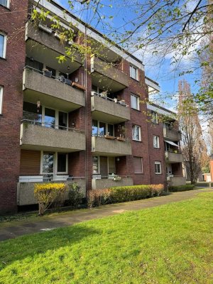 Helle 3-Zimmer Wohnung mit Balkon in Duisburg-Hamborn optional mit neuer Einbauküche