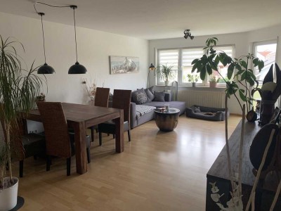 Modernisierte 3-Zimmer-Wohnung mit Balkon und Einbauküche in Sasbach