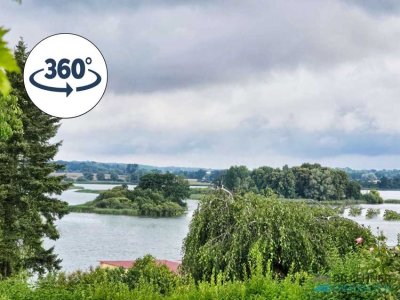 Dr. Lehner Immobilien NB -
Extravagantes Ferienhaus mit Seeblick