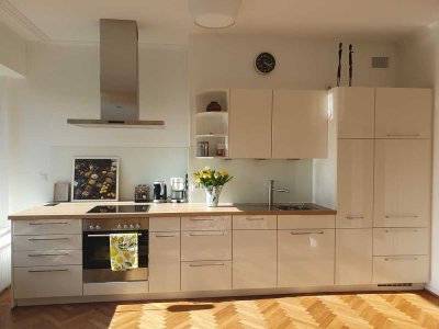 Ankommen in Bonn - Exklusive 2-Zimmer-Wohnung mit Balkon und EBK- löffelfertig