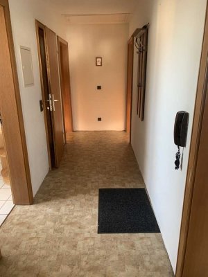Meckenhausen, Schöne 2,5 Zimmer-Dachgeschosswohnung