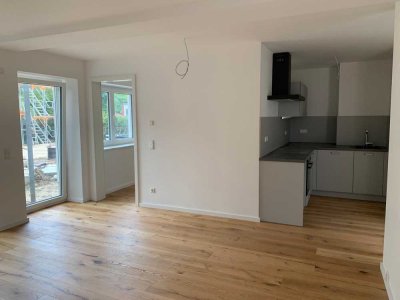 Erstbezug nach Kernsanierung: Moderne 2-Zimmer-Wohnung im KfW 85 EE-Energieeffizienzhaus