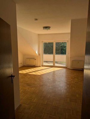 Geschmackvolle 2-Zimmer-Wohnung mit Balkon in Bergheim