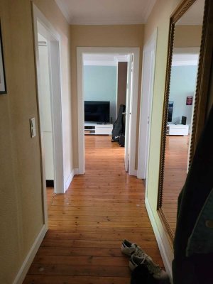 Sehr gut geschnittene 3 Zimmer Wohnung mit Balkon