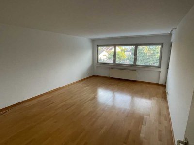Exklusive, vollständig renovierte 2-Zimmer-Wohnung mit Süd-Balkon in Rödermark