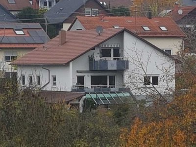 Gemütliche 2-Zimmer-Wohnung mit toller Aussicht in Herrenberg-Haslach