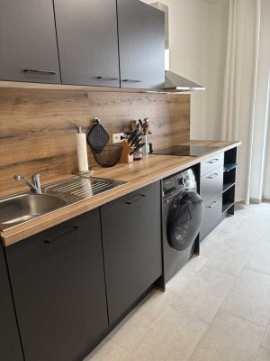 Luxussanierte, helle 2 ZKB mit Balkon Nähe Diakonissenkrankenhaus