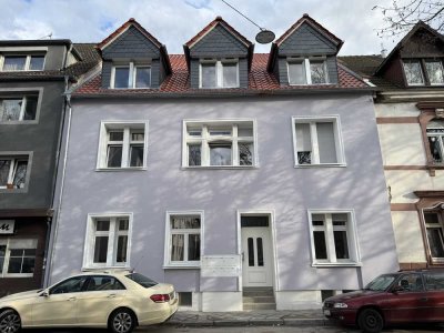 Stilvoll sanierte 2-Zimmer-Dachgeschosswohnung im Jugendstielhaus