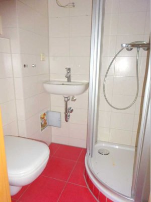 2-Zimmer-Wohnung im 1. OG