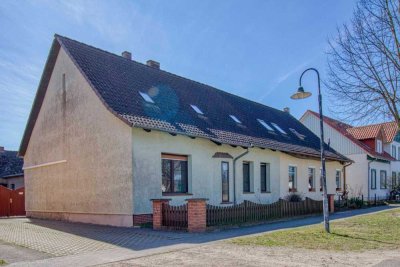 Viel Platz: Gepflegtes Zuhause mit Garten, Stall und Carport in ruhiger, grüner Lage