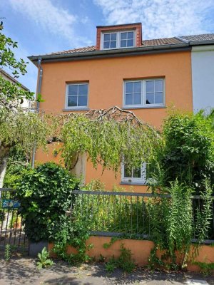 Charmante Doppelhaushälfte in Ludwigshafen Süd zu verkaufen