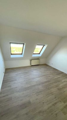 Sonnige und freundliche 2-Zimmer-Dachgeschosswohnung