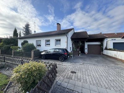 Charmanter, renovierungsbedürftiger Bungalow mit Potenzial