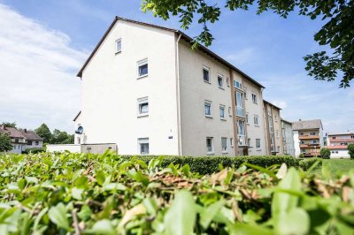 Helle 2-Zimmer-Etagenwohnung mit Balkon