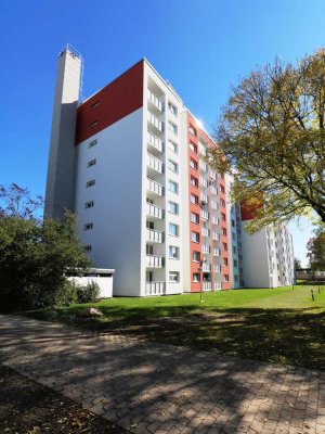 Spielplatz direkt vor der Tür - ideal für Familien
