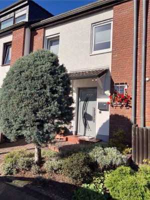 Modernes, attraktives Reihenhaus mit 4 Zimmer in Köln-Pesch