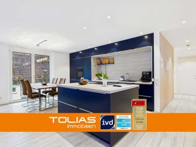 Design-Wohntraum auf vier Zimmern – mit Privatem-Spa-Gefühl & Luxus-Kochinsel