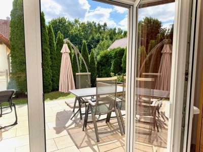 Provisionsfrei - gepflegte DHH mit Südterrasse und Doppelgarage