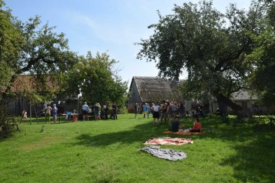 Haus für Gruppe (4-5 Menschen) in Gemeinschaft auf dem Land