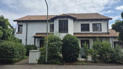 Exkl. DHH im südfranzösischen Stil, möbliert, befristet, in Landsberg am Lech