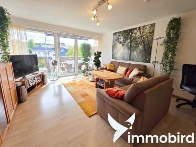 Vermietete Etagenwohnung mit Garage und Weitblick ins Grüne – als solide Kapitalanlage