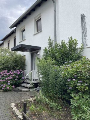 ImmobilienPunkt*** Gepflegtes Reihen-Endhaus mit Garage in TOP-Lage