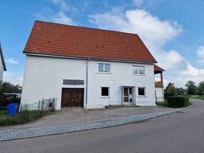 Großzügiges Haus mit großem Garten in Bisingen