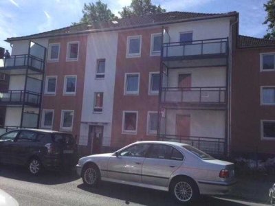 **Gemütliche 2-Zimmer Wohnung mit Balkon - Küchenübernahme möglich**