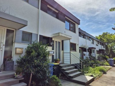 Reihenmittelhaus mit Gestaltungsmöglichkeiten und viel Platz am Stadtrand