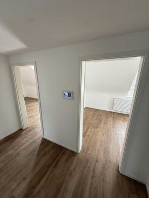 Frisch sanierte  2ZKB mit Garten, Stellplatz & Top-Lage nahe VW-Werk Baunatal“