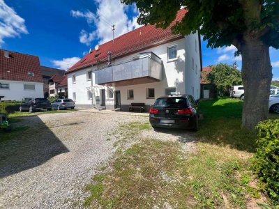 Großes Mehrfamilienhaus mit genehmigter Ausbau-Reserve, 5,8 % Rendite