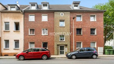 Charmante Dachgeschosswohnung mit 4 Zimmern, Innenhof und Stellplatz