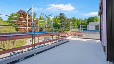 Erholung pur: Großzügige Penthaus-Wohnung mit Blick ins Grüne