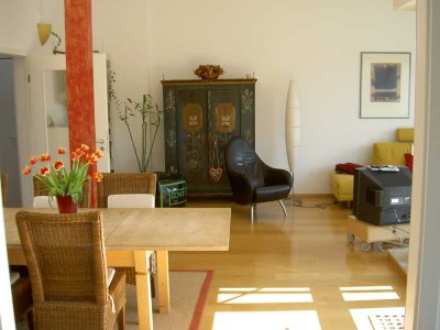 Außergewöhnliche 3-Zimmer-Dachterrassen-Wohnung in München Solln