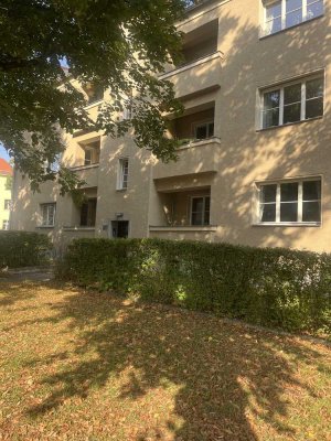 ETW *Schöne 4 Zimmer im schönen Marienbrunn mit kleinem Garten*