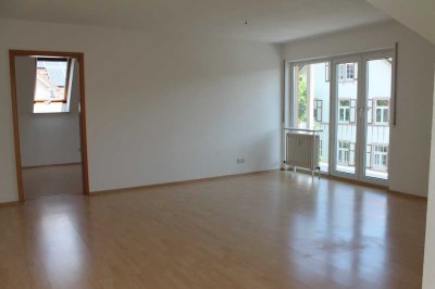 Gepflegte 3-Zimmer Maisonette-Wohnung mit offenem Maisonetteraum  und Balkon in Achern