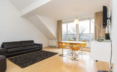 Kleines gemütliches Penthouse mit Blick auf das schöne Generalsviertel