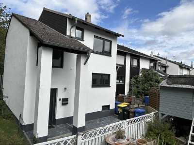 Neu renoviert und modernisiertes Reihenendhaus in ruhiger Lage von Nauheim, Provisionsfrei.