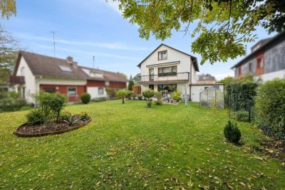 Großzügiges Mehrfamilienhaus in ruhiger Lage mit Potential