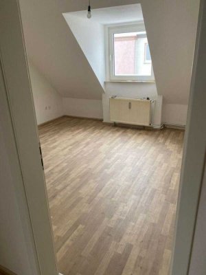 Moderne 2-Zimmer-Dachgeschosswohnung mit ca. 46 m² Wohnfläche