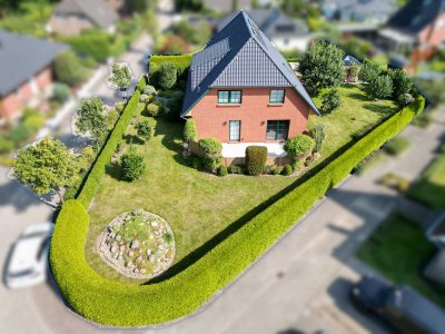 Großzügiges Einfamilienhaus mit sehr gepflegtem Grundstück in attraktiver u. verkehrsberuhigter Lage