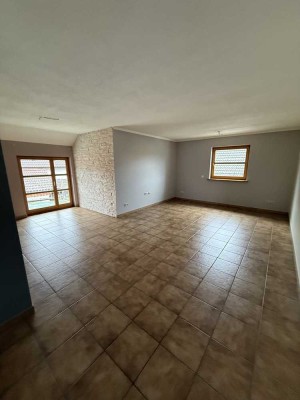 Helle 5-Zimmer-Wohnung in ruhiger Lage mit Gartenblick-Balkon