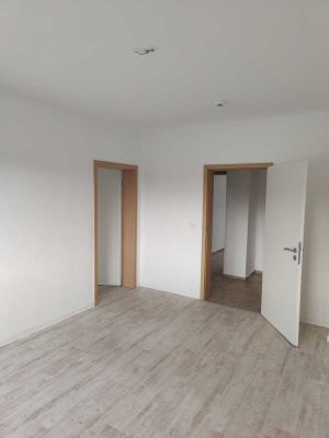 4 Zimmer + Küche + Bad in 39397 SCHWANEBECK / KM 420 €