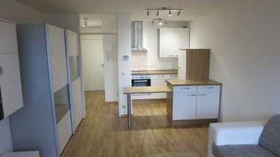 Sofort frei, möbliert und frisch renoviert !