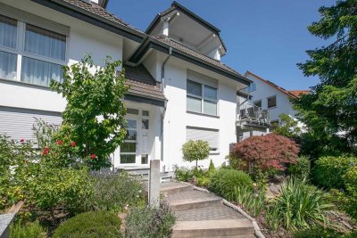 Helle Maisonettewohnung mit offener Galerie in ruhiger Lage
