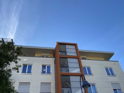 Stilvolle 5 Zimmer Penthouse-Wohnung im Rieselfeld